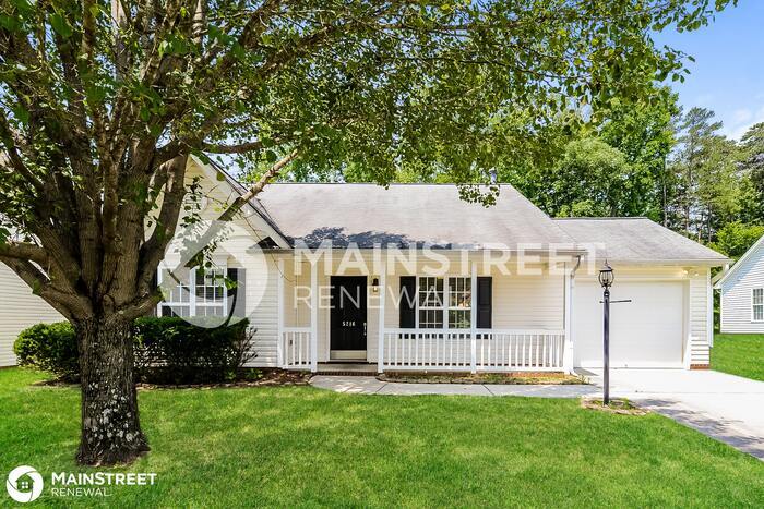 Foto principal - 5216 Mount Hope Dr, Winston-Salem, NC 27107