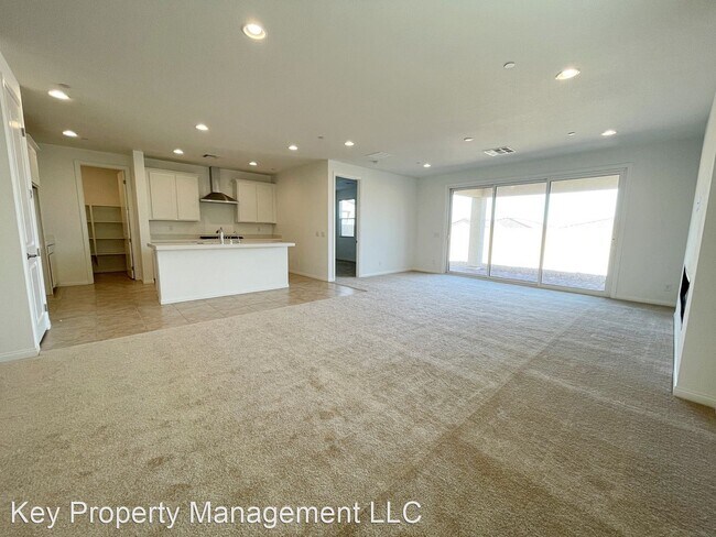Foto del edificio - 4 br, 3.5 bath House - 8820 Scalpay St