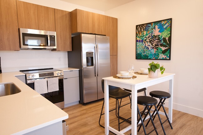 Kitchen - 525 N 1st St