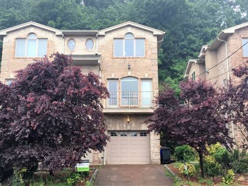 Foto principal - 190 Undercliff Ave