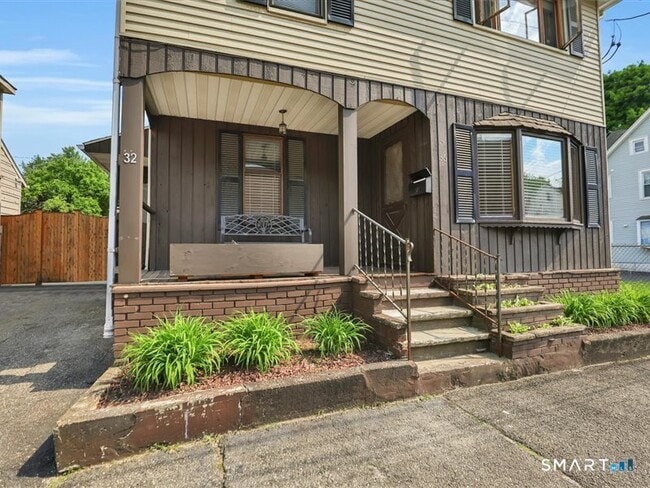 Building Photo - 36 Britton Ave