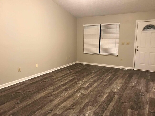 Foto del edificio - 2882 Torrey Pines Dr
