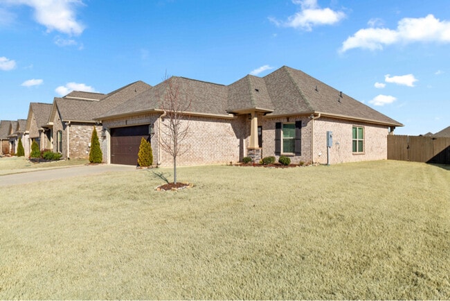 Building Photo - 131 Rita Ann Wy