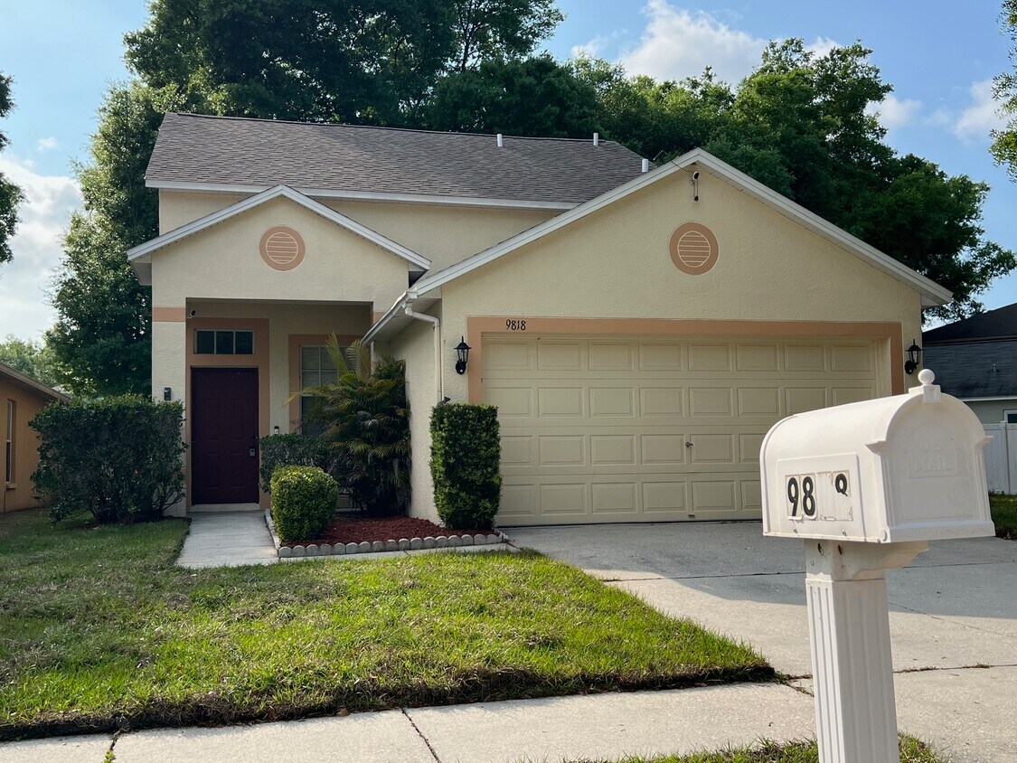 Foto principal - 9818 Morris Glen Way