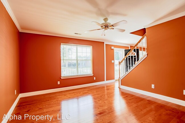 Building Photo - 3 br, 2.5 bath House - 603 Lenhardt Rd