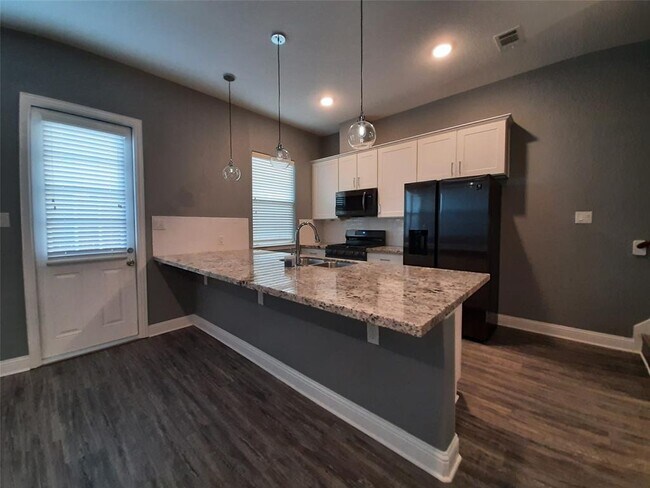 Building Photo - 5439 Camaguey St