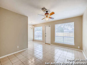 Foto del edificio - 5946 Cliff Bank St
