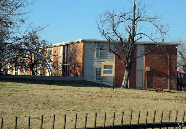 Building Photo - Trinity Trails Apartments