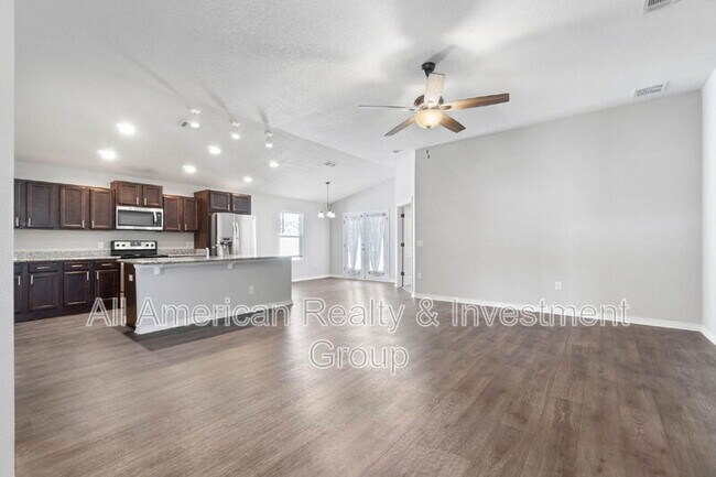 Building Photo - 2432 Frontera St