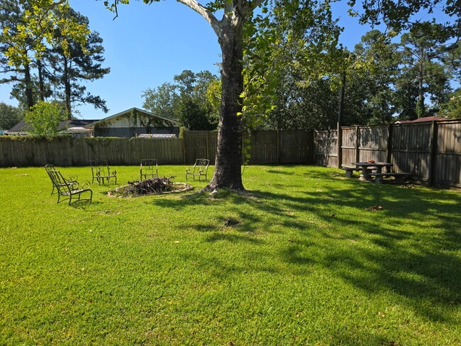 Building Photo - 207 Brookview Terrace