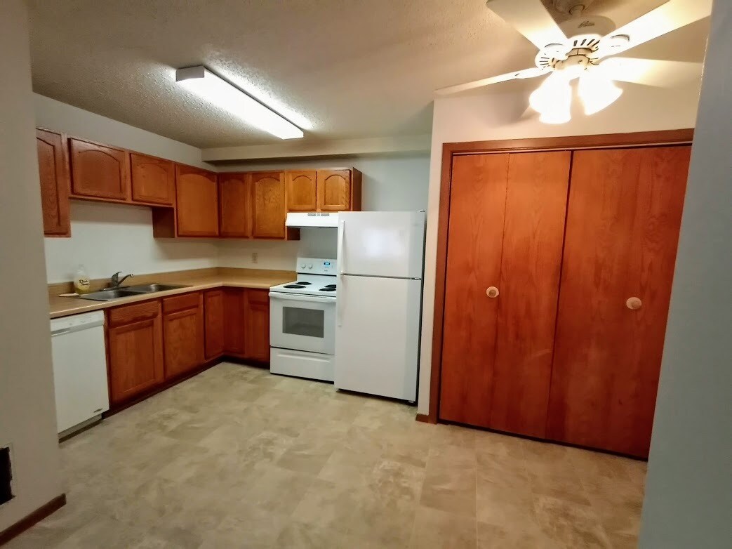 Primary Photo - 2326 C St