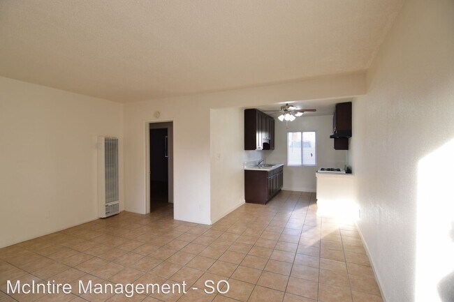 Foto del edificio - 7348-7350 Florence Ave