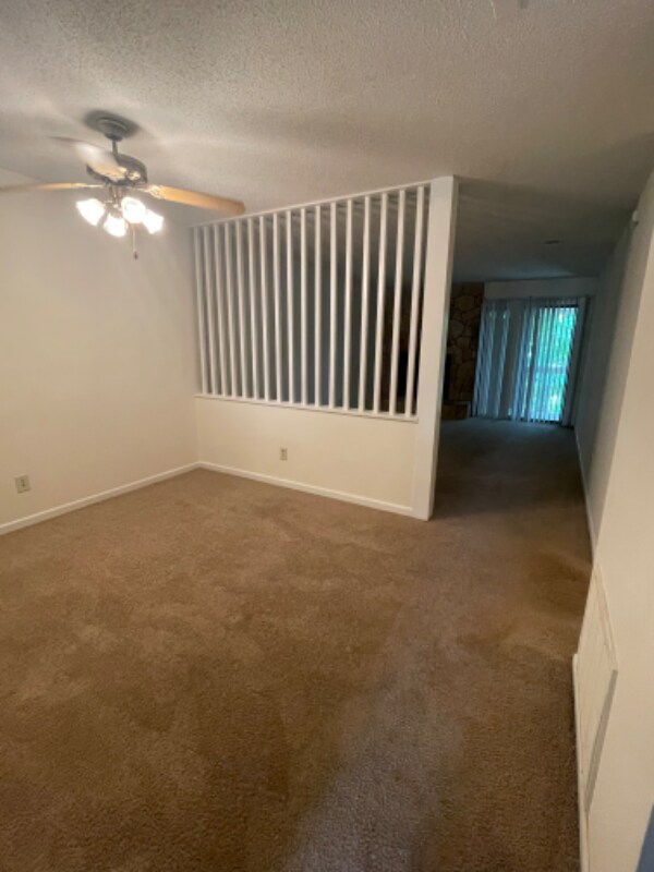 Foto del edificio - 2000 Swaim Ridge Ln