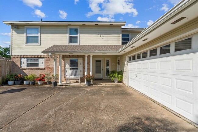 Foto del edificio - 417 Cottonwood Dr