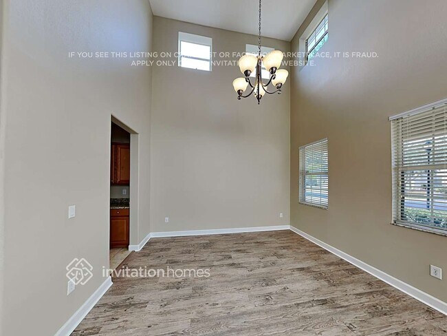 Foto del edificio - 11430 Flora Springs Dr