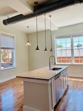 Building Photo - 146 W Washington St