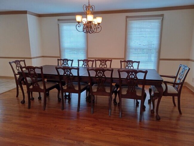 Foto del edificio - 4 br, 2.5 bath House - 302 Dyer Lane