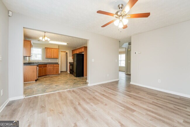 Building Photo - 95 Bermuda Cir