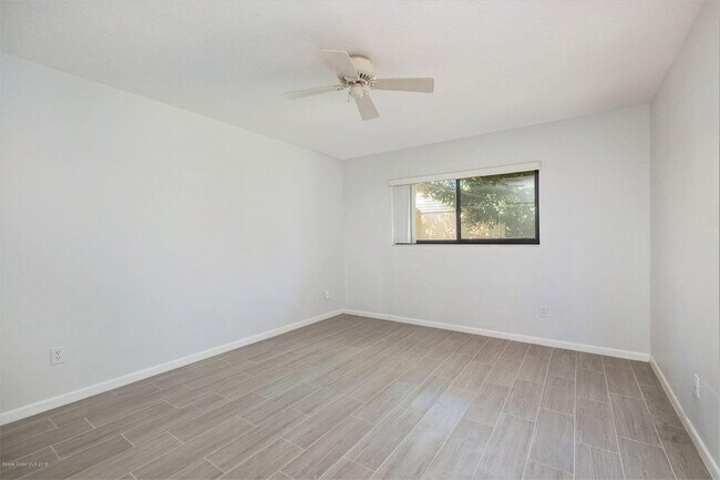 Building Photo - 2334 Golf Lake Cir