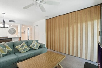 Building Photo - 600 Neapolitan Way