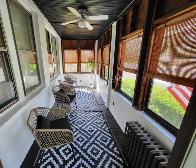 Foto del edificio - 254 Woodbridge Ave