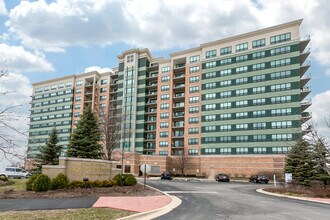 Building Photo - 6420 Double Eagle Dr