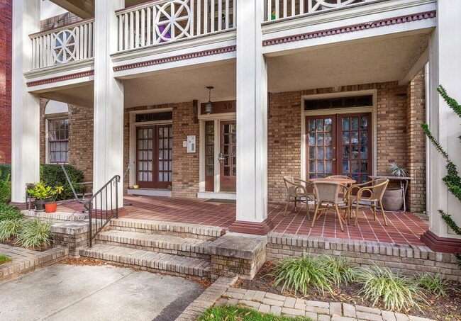 Photo - ADORABLE CONDO ON ARTHUR ASHE BOULEVARD