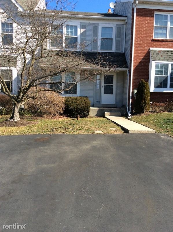 Building Photo - 2 br, 1.5 bath Townhome - 2461 Norrington Dr