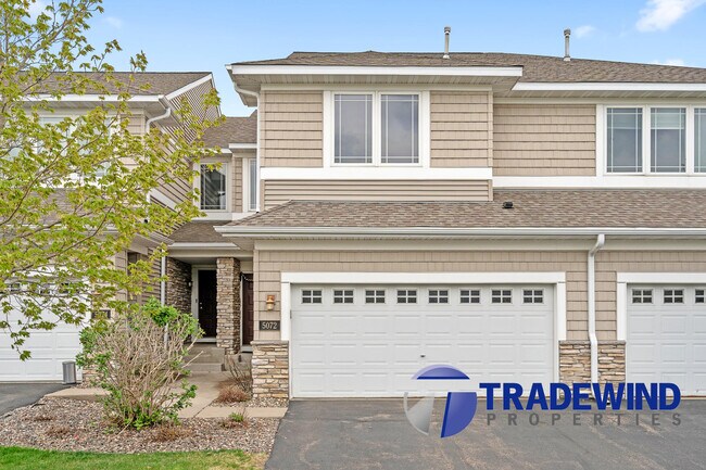 Building Photo - 5072 Yuma Ln N