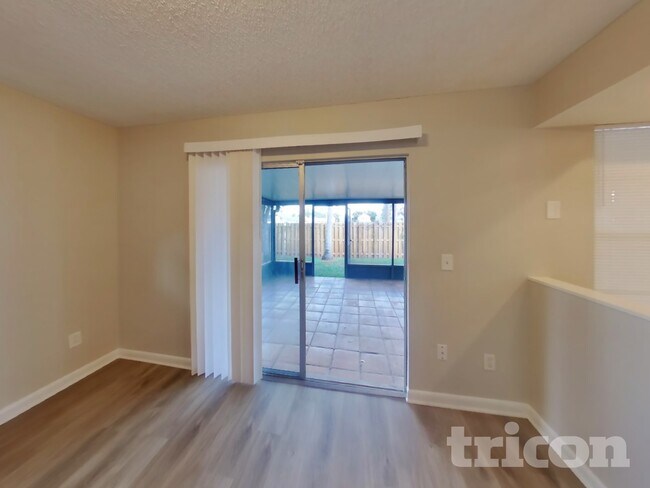 Building Photo - 11011 Greenaire Dr