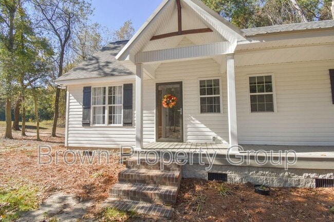 Building Photo - 885 Simmons Rd