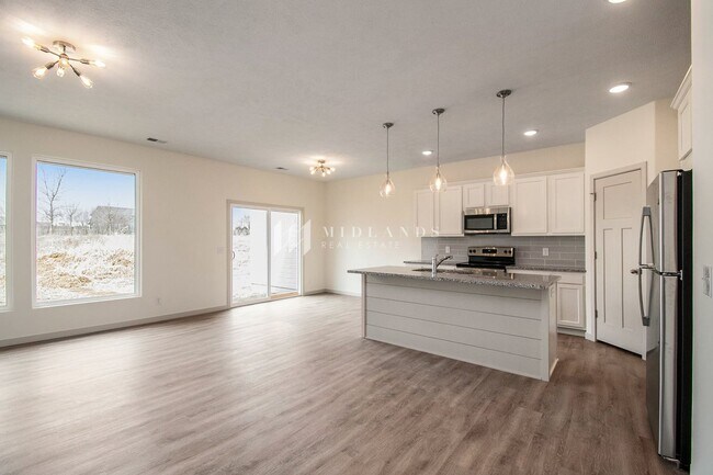 Foto del edificio - Bennington Ranch Duplex