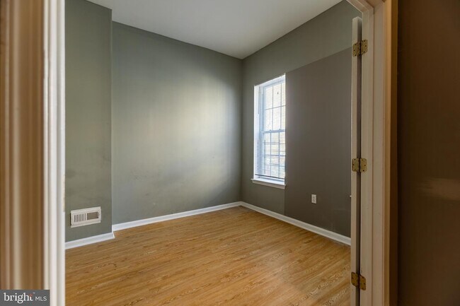 Foto del edificio - 1706 Willington St
