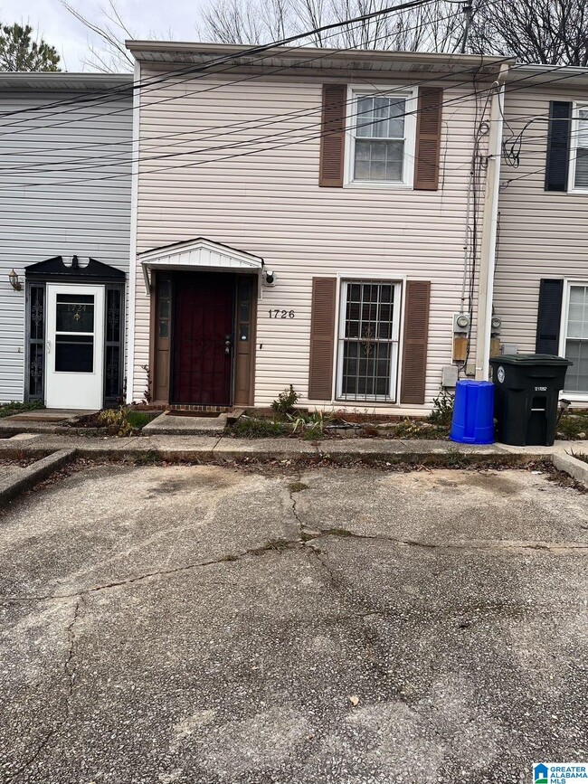 Building Photo - 1726 14th Terrace S