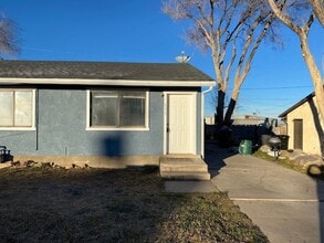 Building Photo - 377 N Wood Cir