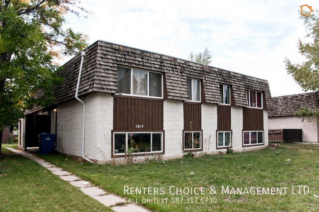 Building Photo - 2 Bedroom, Cat Friendly, Laundry In Unit