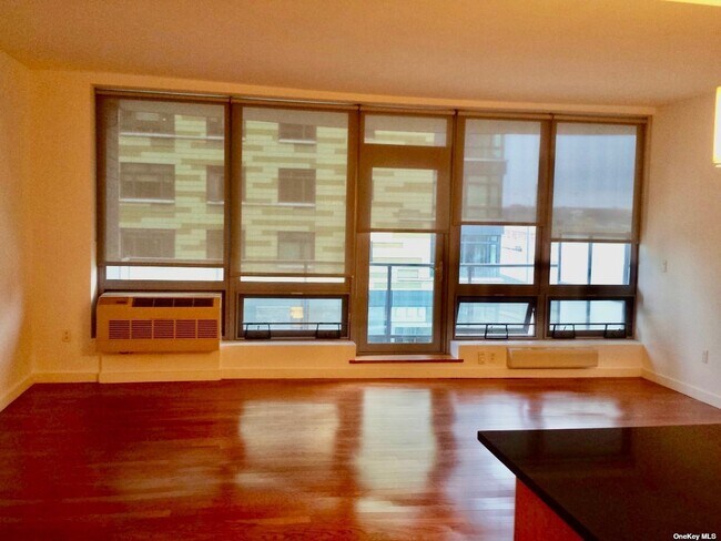 Foto del edificio - 4815 11th St