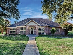 Building Photo - 135 Rim Rock Rd