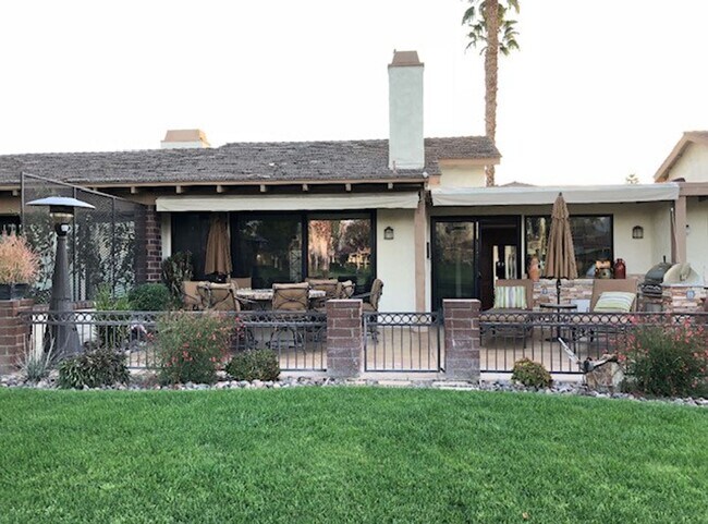 Building Photo - 3 Bedroom Condo for rent in Palm Desert, CA