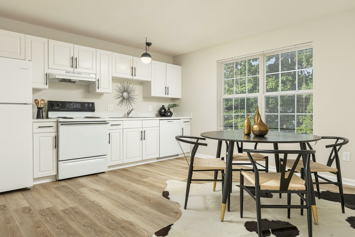 Primary Photo - The Firefly