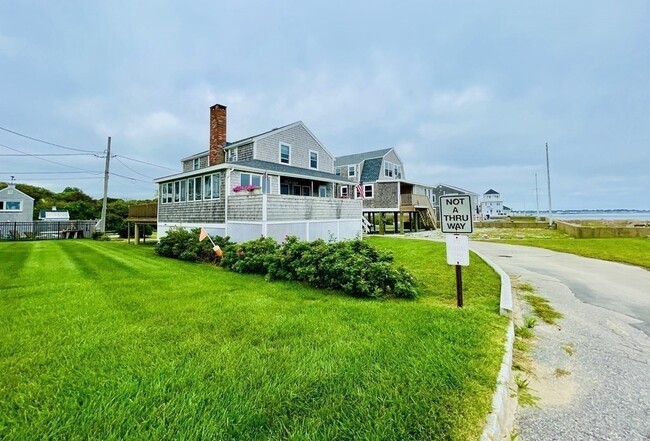 Building Photo - 25 Seaside Rd