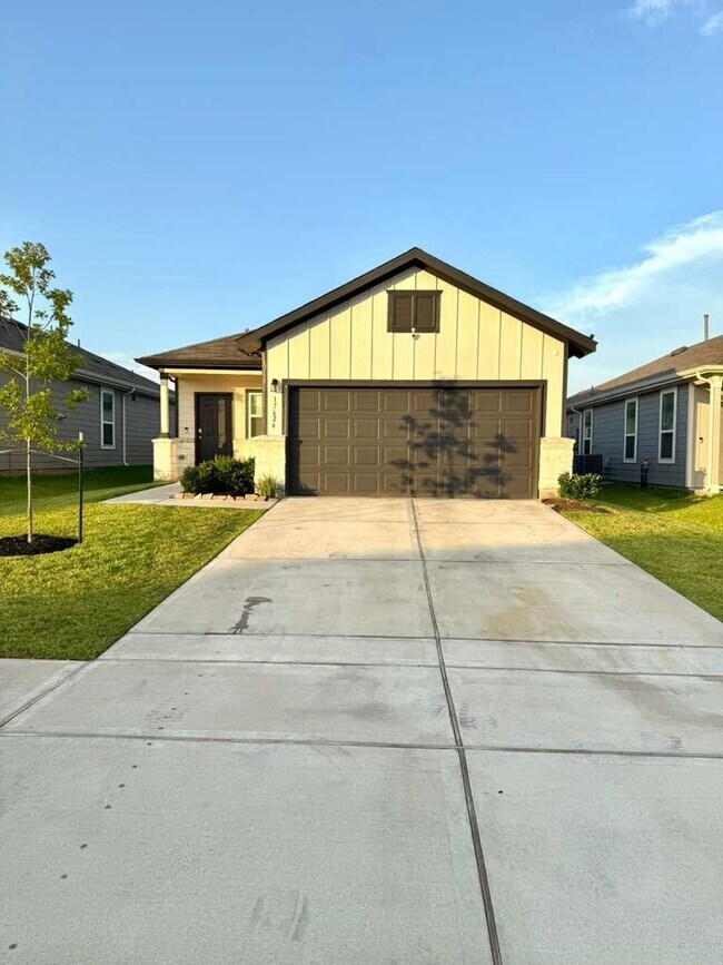 Building Photo - 17626 Chisel Plow Dr