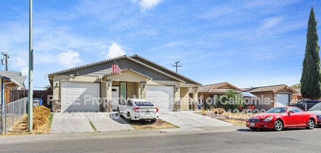 Building Photo - 3160 Western Ave