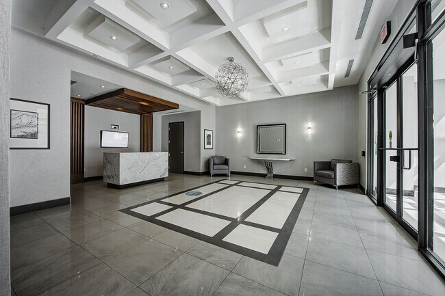 Photo du bâtiment - 150 Main St W