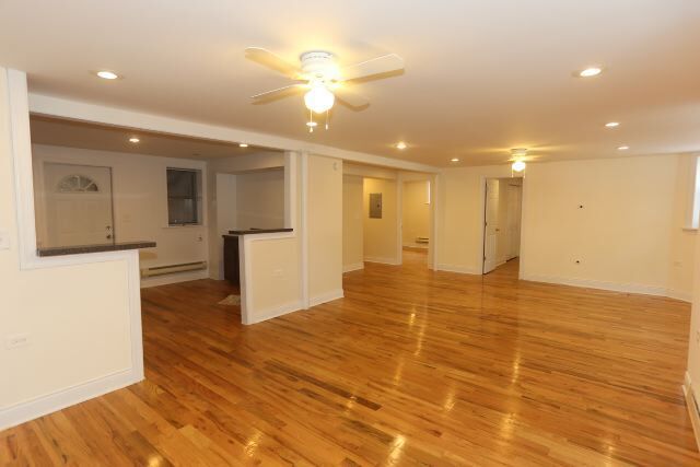 Foto del edificio - 1120 W Oakdale Ave