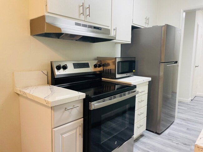 Brand New Appliances - St. Andrews Place Apartments