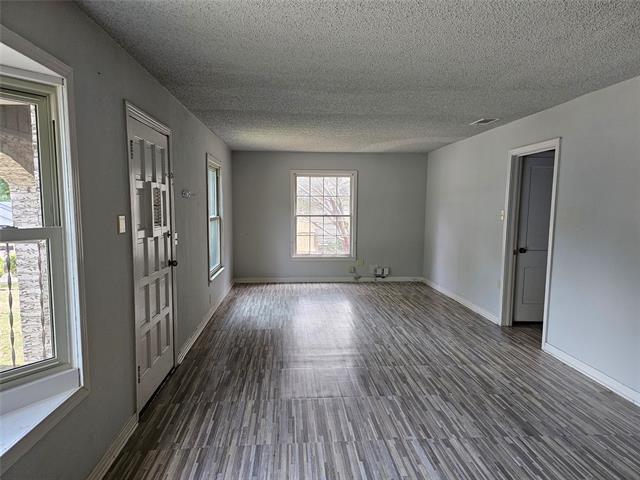 Building Photo - 2515 Denison St