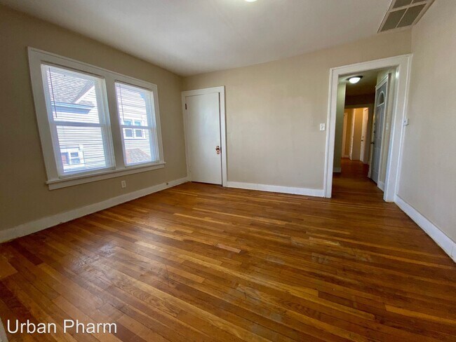 Building Photo - 1144 Madison Ave SE