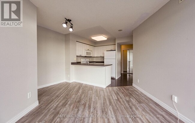 Building Photo - 28 Harrison Garden Blvd