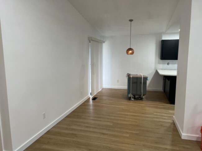 Building Photo - 3516 SE 64th Ave